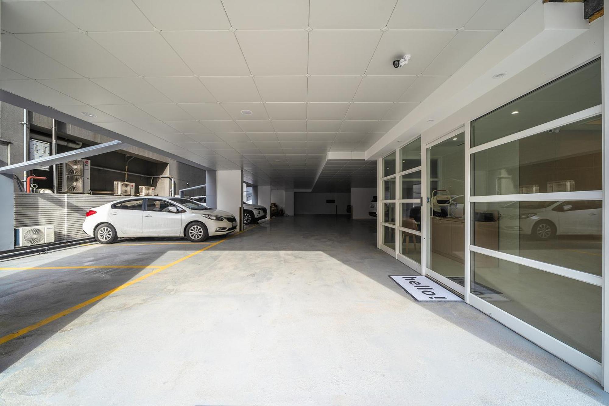 Mono Hotel Σουγόν Εξωτερικό φωτογραφία